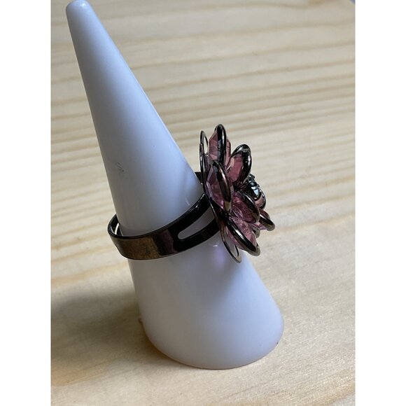 Pink Crystal Flower Cocktail Ring - Picture 2 of 3